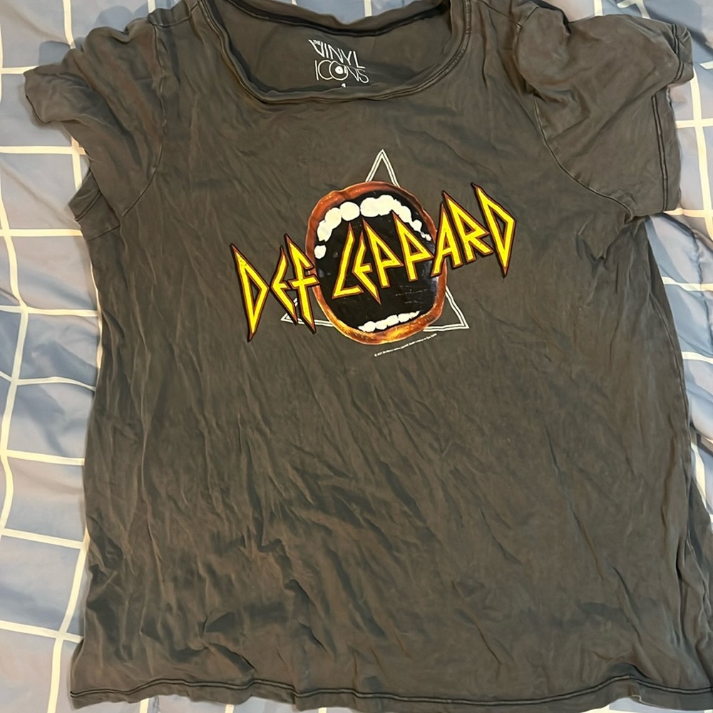 Def leppard t shirt